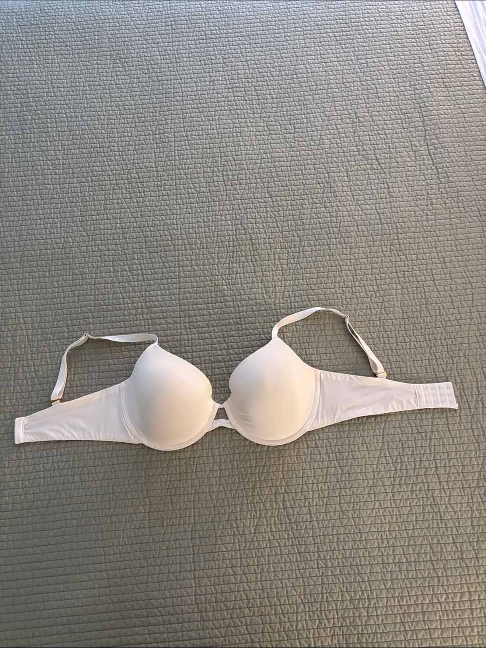 Soma White Smooth Molded T-Shirt Bra
